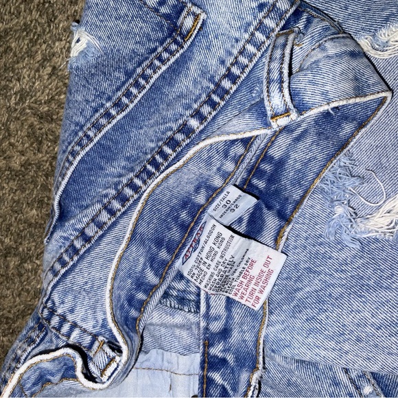 Vtg Attrak Distressed Cut-Off Button- Fly Jean Shorts 28 - Picture 3 of 6